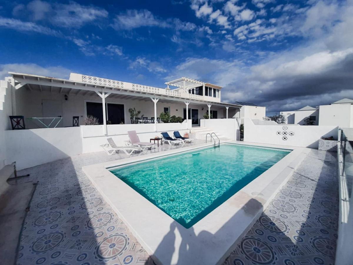 Villa Nirvana - Casa Marosenia Guime ภายนอก รูปภาพ
