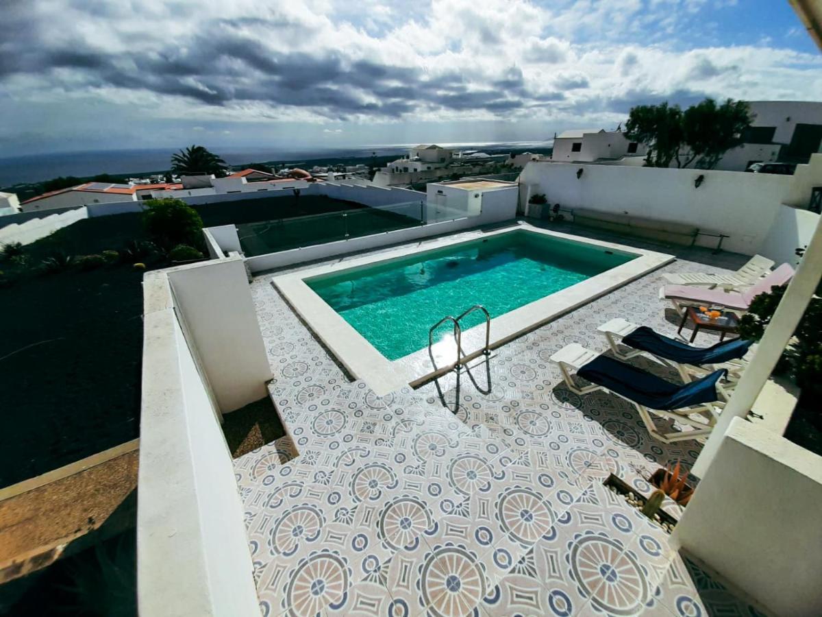 Villa Nirvana - Casa Marosenia Guime ภายนอก รูปภาพ